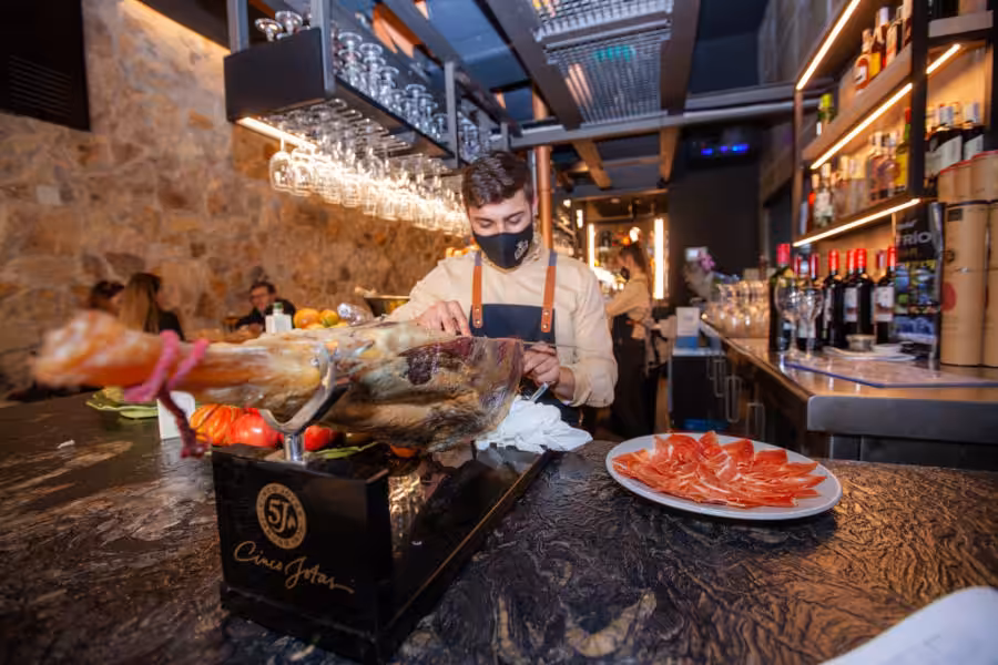 asador ovidio jamon