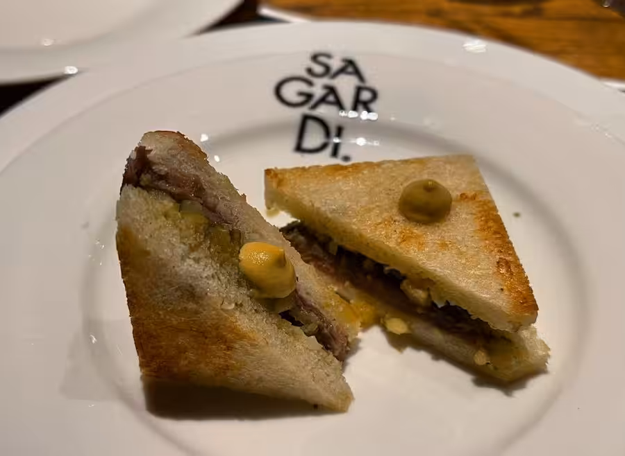 sagardi oporto sandwich