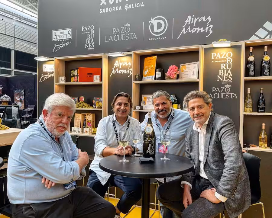 forum alberto granados en stand
