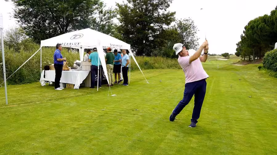 golf_ronda_jugando
